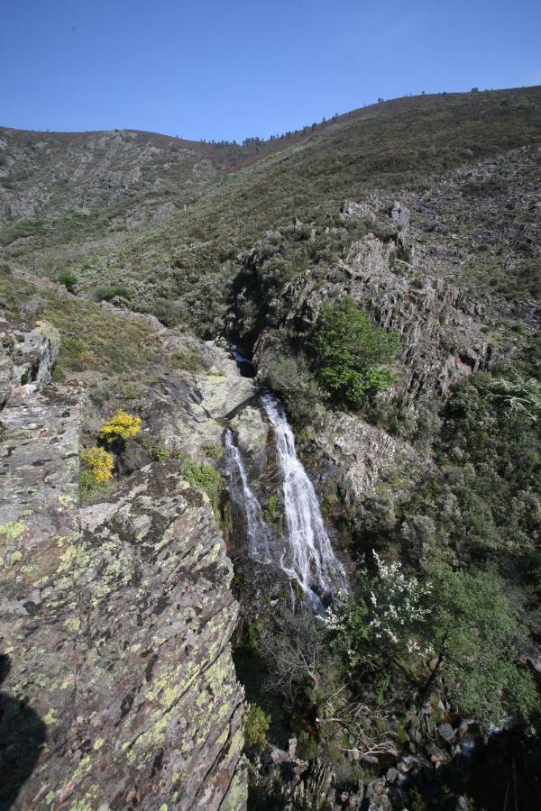 Casa Ribeira De Pera Villa Castanheira de Pera Eksteriør billede