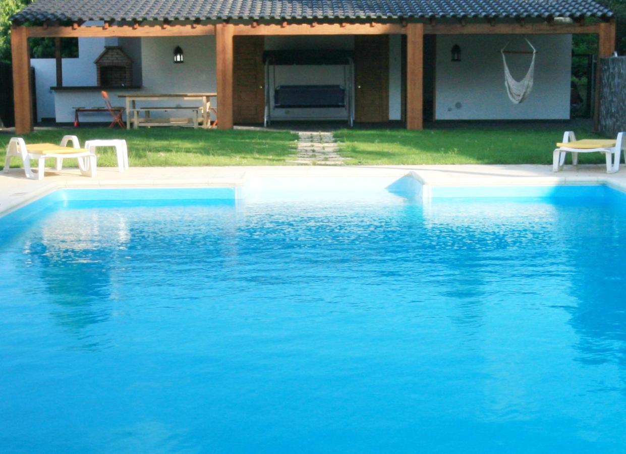 Casa Ribeira De Pera Villa Castanheira de Pera Eksteriør billede